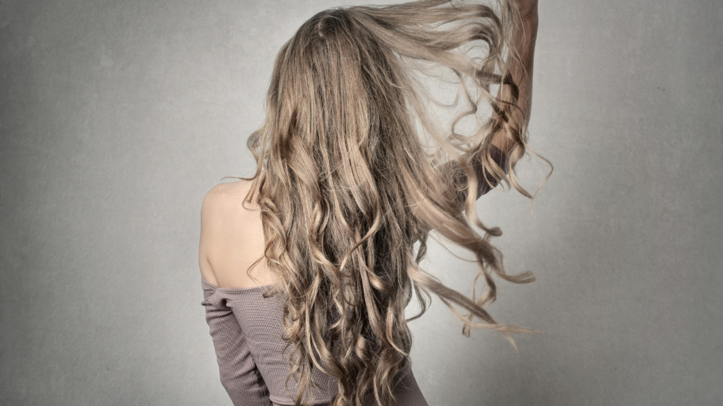 como fazer o cabelo crescer mais rápido e saudável